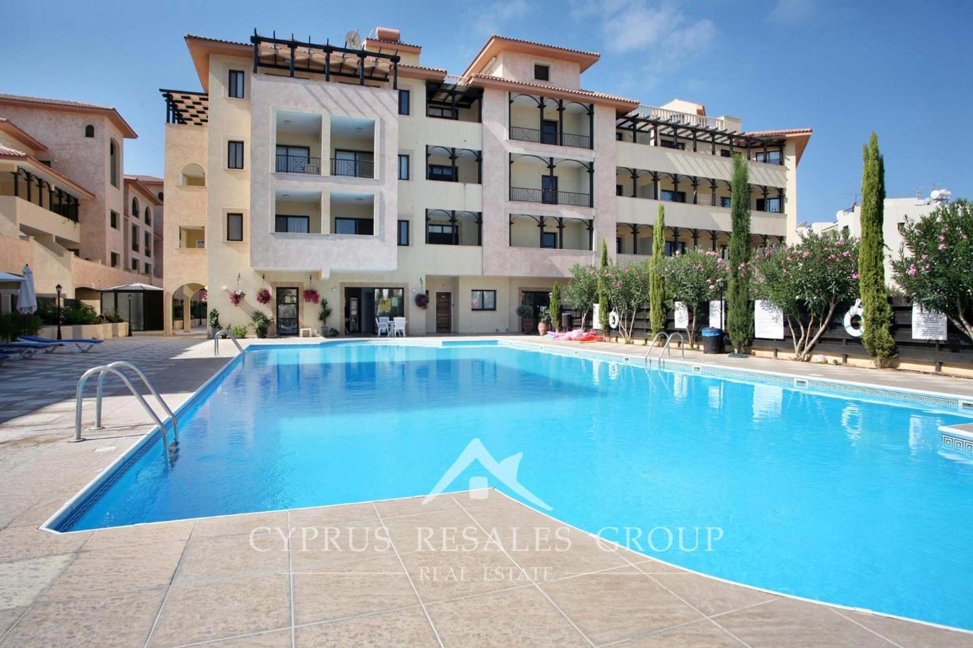 Pool Side 2 Bedroom Queens Gardens Complex Pafos Dış mekan fotoğraf