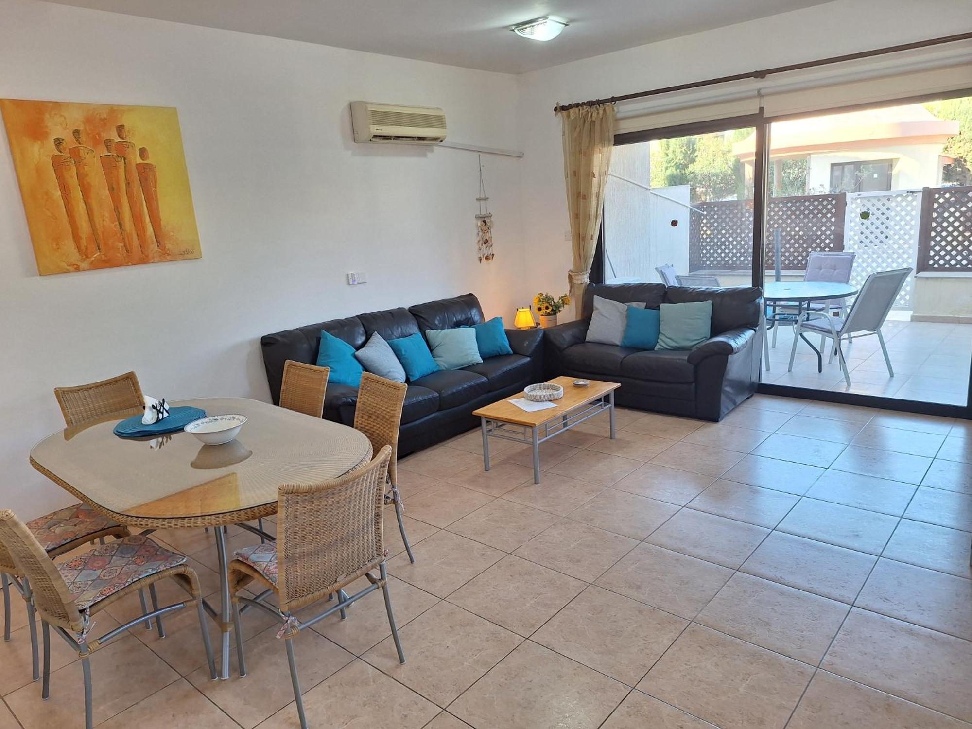 Pool Side 2 Bedroom Queens Gardens Complex Pafos Dış mekan fotoğraf